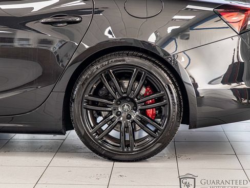 Used 2024 Maserati Ghibli Modena Q4 AWD/4WD image 8