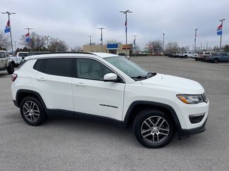 Used 2018 Jeep Compass Latitude w/ Popular Equipment Group video 2