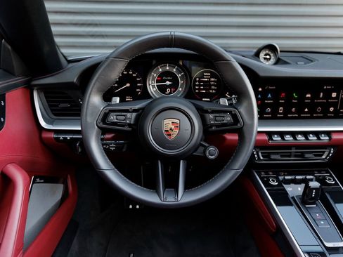 Certified 2025 Porsche 911 Turbo image 19