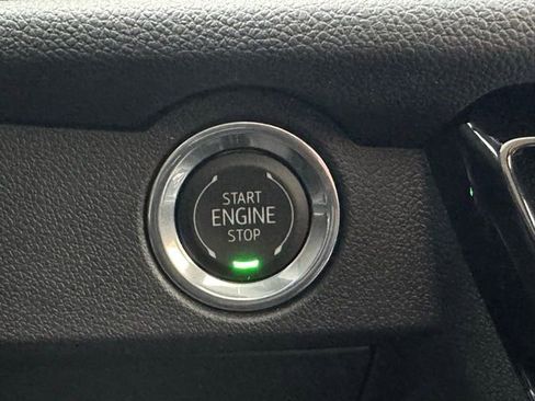 Used 2025 Chevrolet Traverse High Country w/ LPO, Floor Liner Package image 31