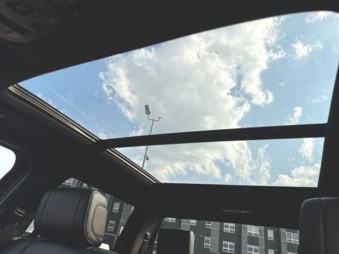 Used 2026 Toyota Tundra Platinum AWD/4WD image 19