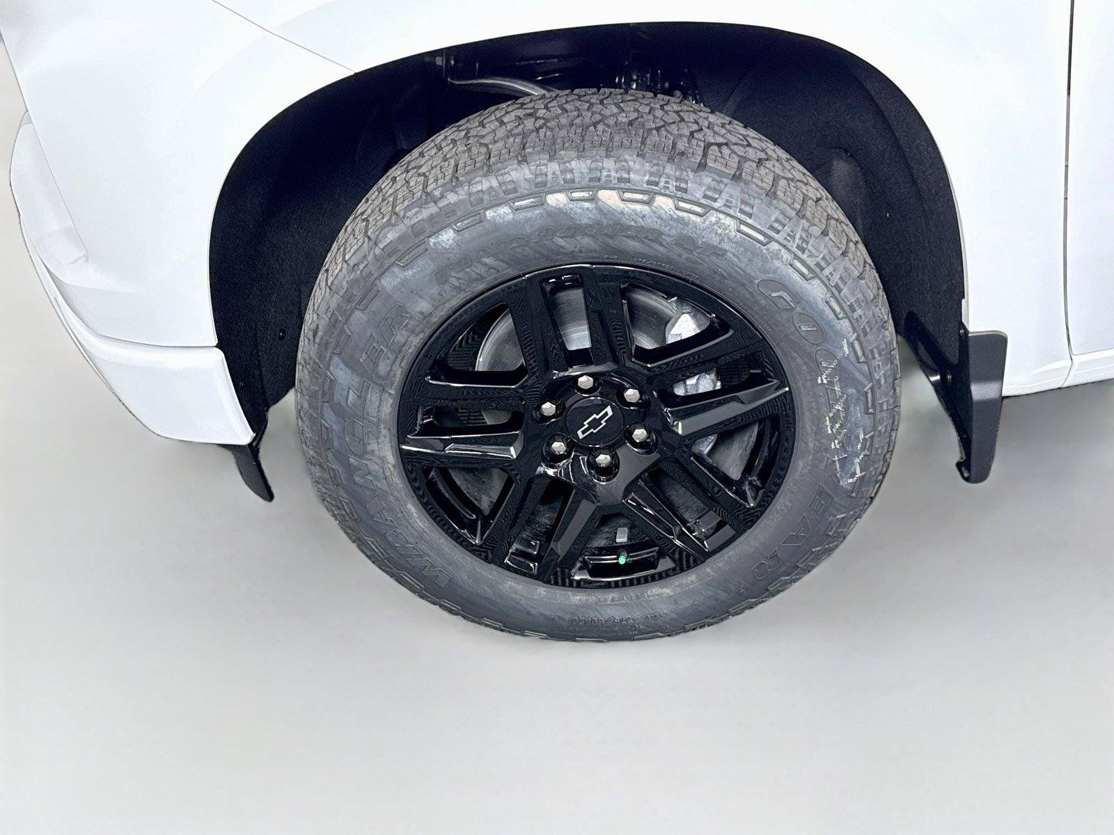 New 2026 Chevrolet Silverado 1500 RST w/ Z71 Off-Road Package AWD/4WD image 23