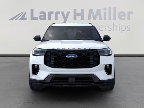 New 2025 Ford Explorer ST-Line w/ Premium Package image 6