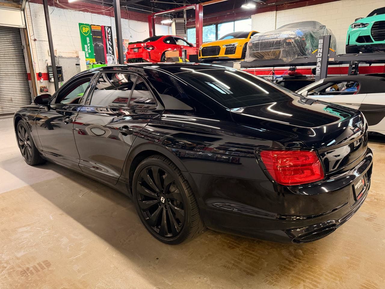 Used 2021 Bentley Flying Spur W12 AWD/4WD image 11