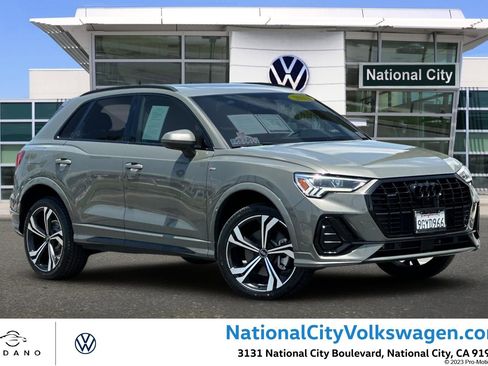Used 2023 Audi Q3 2.0T Premium Plus w/ Premium Plus Package AWD/4WD image 1