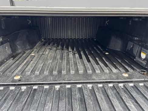 Used 2017 Toyota Tacoma Limited image 13