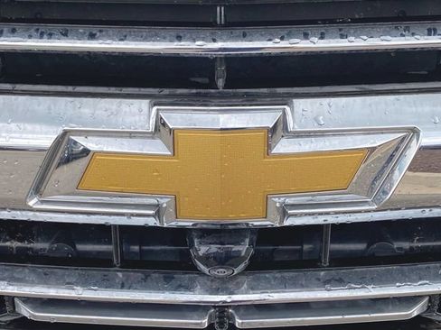 Used 2025 Chevrolet Tahoe Premier AWD/4WD image 11
