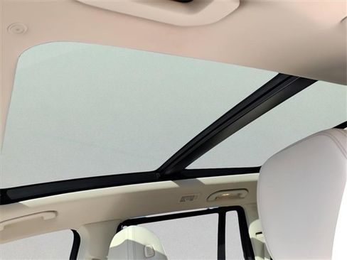 Used 2022 Mercedes-Benz GLS 450 4MATIC image 18