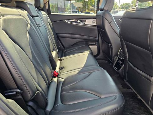 Used 2022 Lincoln Nautilus Reserve w/ Equipment Group 202A image 28