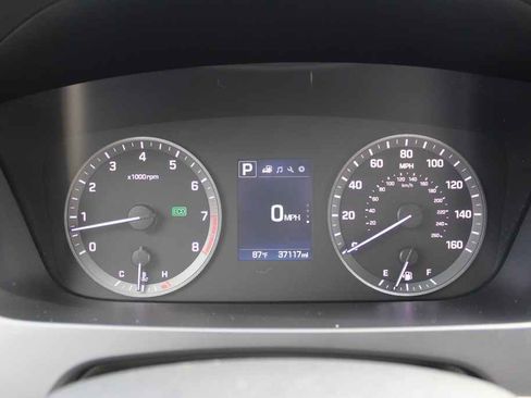 Used 2016 Hyundai Sonata SE FWD image 14