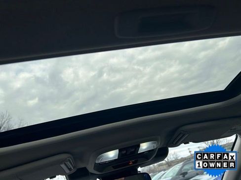 Used 2025 Subaru Crosstrek 2.0i Premium image 19