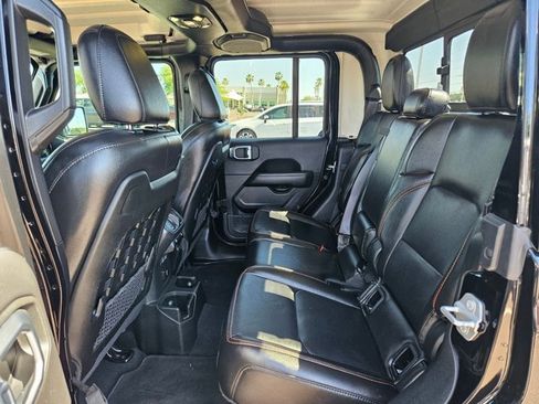 Used 2022 Jeep Gladiator Mojave w/ Cold Weather Group AWD/4WD image 23