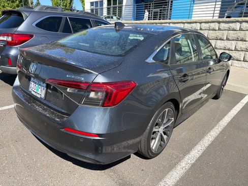 Used 2024 Honda Civic Touring image 4