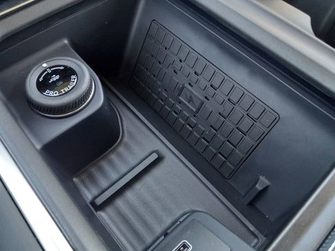 New 2025 Ford Expedition Active AWD/4WD image 25
