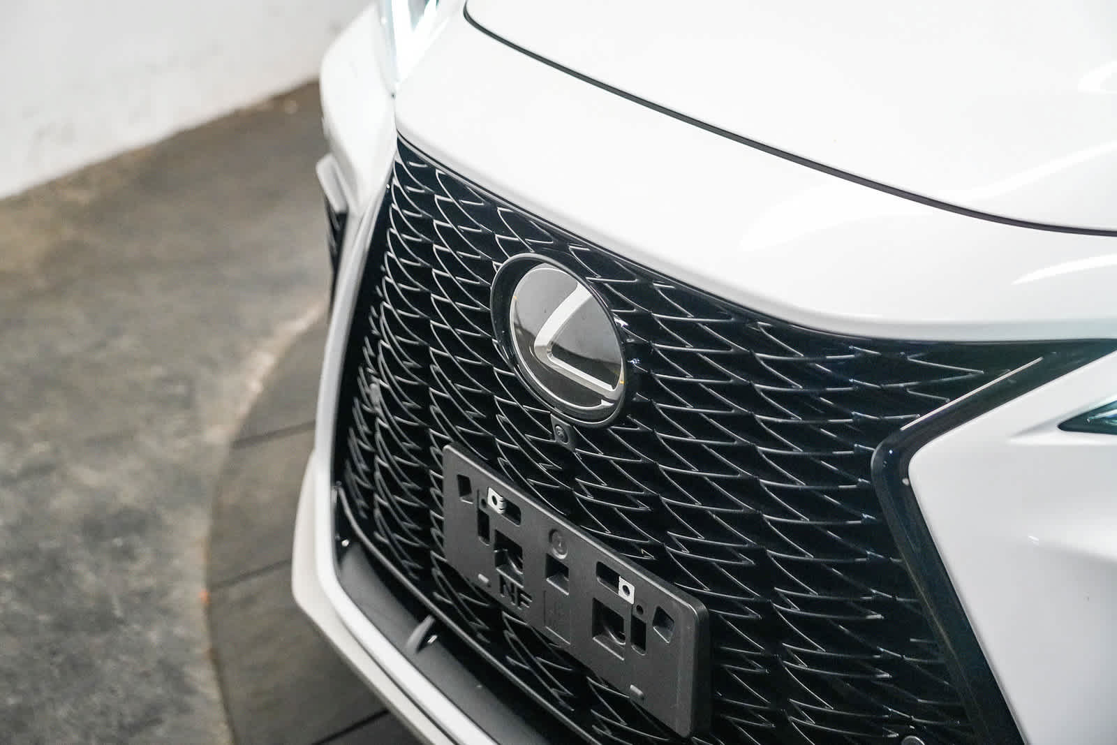 Used 2026 Lexus NX 450h+ F Sport AWD/4WD image 8