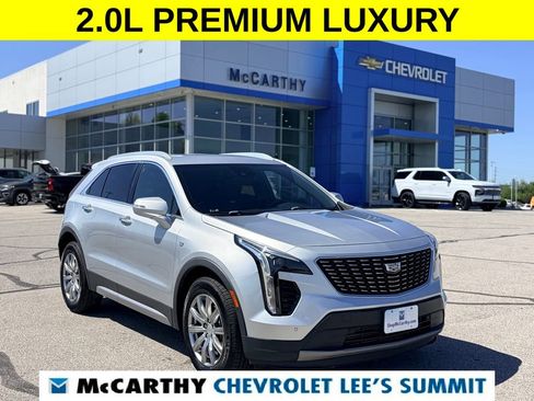 Used 2021 Cadillac XT4 Premium Luxury w/ Cold Weather Package FWD image 1