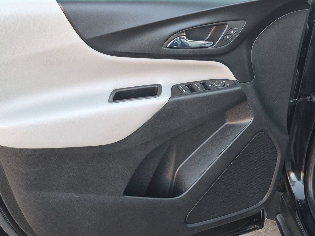 Used 2020 Chevrolet Equinox LS w/ LS Convenience Package FWD image 8
