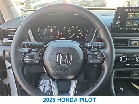 Certified 2025 Honda Pilot EX-L image 15