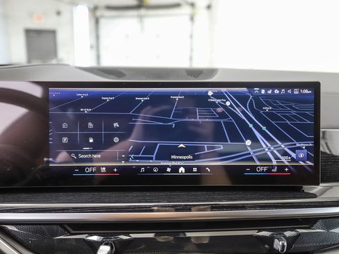 New 2026 BMW X6 xDrive40i w/ Executive Package image 17