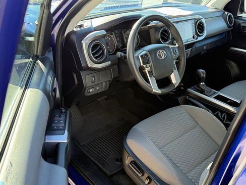 Used 2023 Toyota Tacoma SR5 image 9