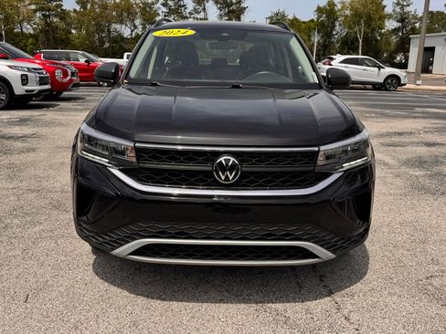 Used 2024 Volkswagen Taos S FWD image 2