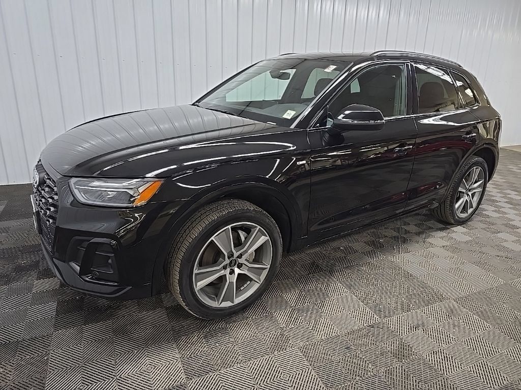Used 2025 Audi Q5 2.0T Premium w/ Convenience Plus Package AWD/4WD image 6