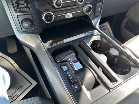 Used 2023 Ford F150 Lariat w/ Equipment Group 502A High image 28