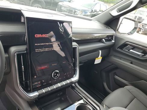 New 2026 GMC Yukon XL Elevation RWD image 26