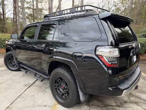 Used 2018 Toyota 4Runner TRD Off-Road image 4