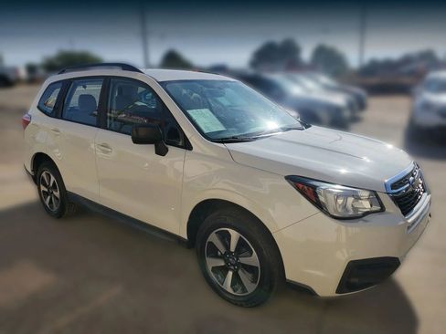 Used 2018 Subaru Forester 2.5i w/ Alloy Wheel Package AWD/4WD image 15