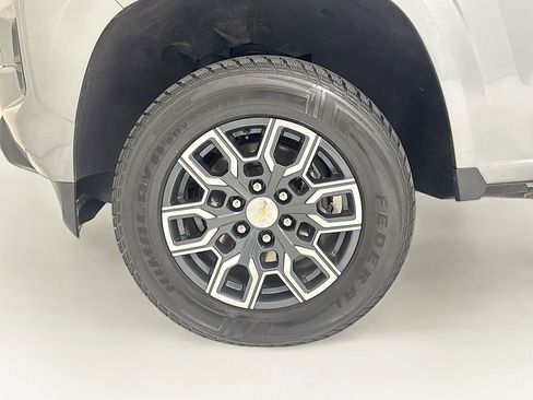 Used 2023 Chevrolet Colorado LT image 27