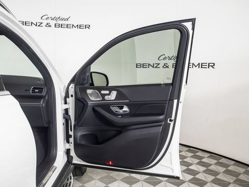 Used 2022 Mercedes-Benz GLS 450 4MATIC image 22