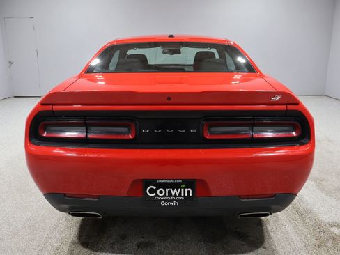 Used 2022 Dodge Challenger GT image 3