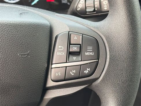 Used 2024 Ford Explorer 2WD image 25