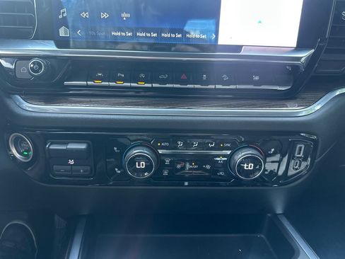 Used 2022 Chevrolet Silverado 1500 RST w/ RST All Star Premium Package AWD/4WD image 22