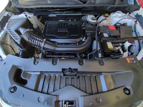 Used 2025 Chevrolet Blazer LT FWD image 27