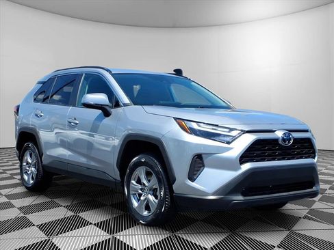 Used 2024 Toyota RAV4 XLE FWD image 1