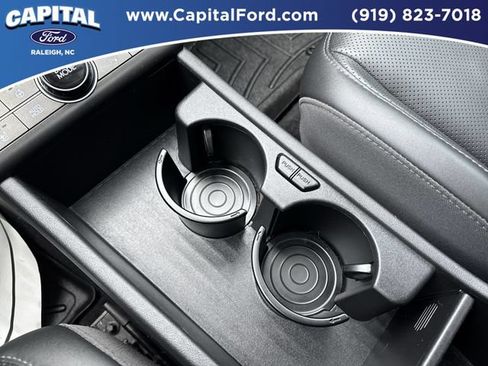 Used 2024 Hyundai Kona Limited FWD image 32