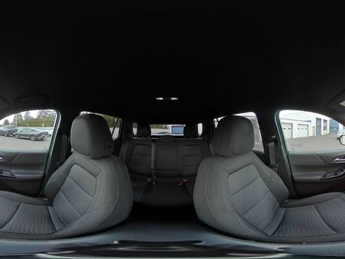 Used 2025 Chevrolet Equinox LT image 42