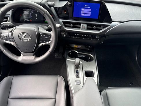 Certified 2025 Lexus UX 300h FWD image 26