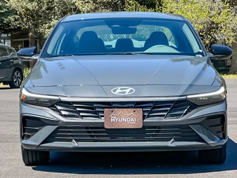 New 2026 Hyundai Elantra Sport FWD image 9