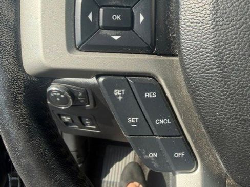 Used 2018 Ford F150 Lariat w/ Equipment Group 502A Luxury image 13