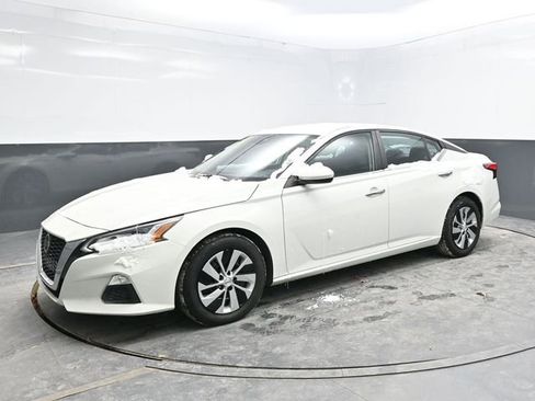 Used 2021 Nissan Altima 2.5 S image 3