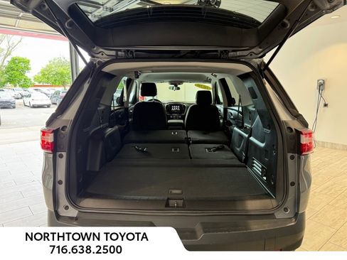 Used 2020 Chevrolet Traverse LS FWD image 16