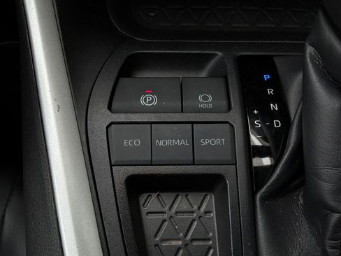 Used 2024 Toyota RAV4 XLE Premium FWD image 25