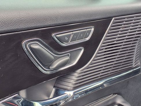Used 2022 Lincoln Corsair FWD image 4