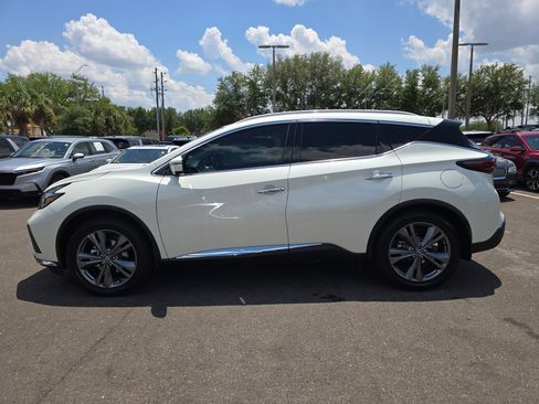 Used 2022 Nissan Murano Platinum w/ Cargo Package FWD image 4
