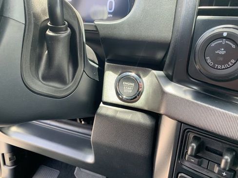 New 2025 Ford F350 Platinum w/ FX4 Off-Road Package image 26