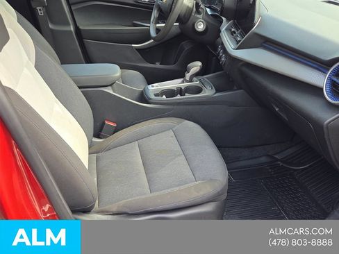 Used 2024 Chevrolet Trax LS w/ LS Convenience Package FWD image 18