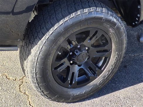 Used 2021 Toyota Tacoma SR w/ SR Convenience Package image 7